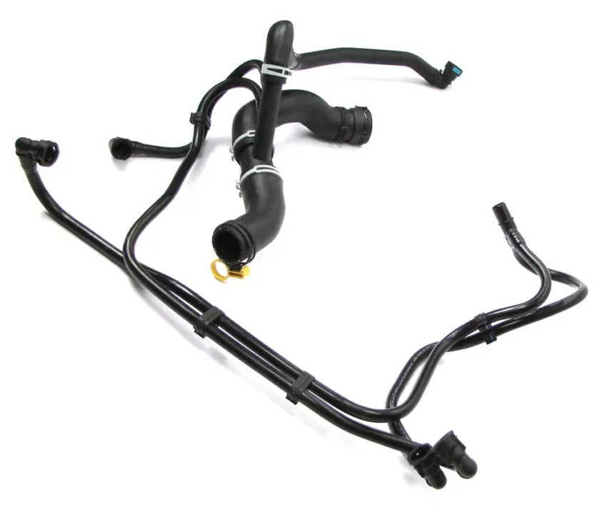 UPPER HOSE LR034637